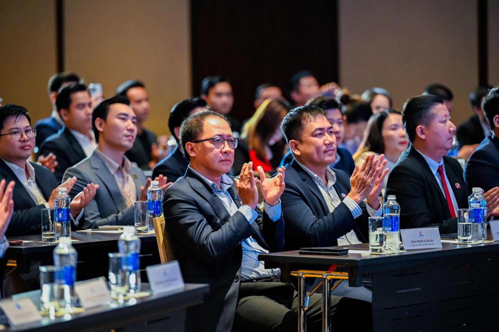 VẠN XUÂN GROUP CEO MEETING RA MẮT DỰ ÁN MỚI “HAPPY ONE ELITE”
