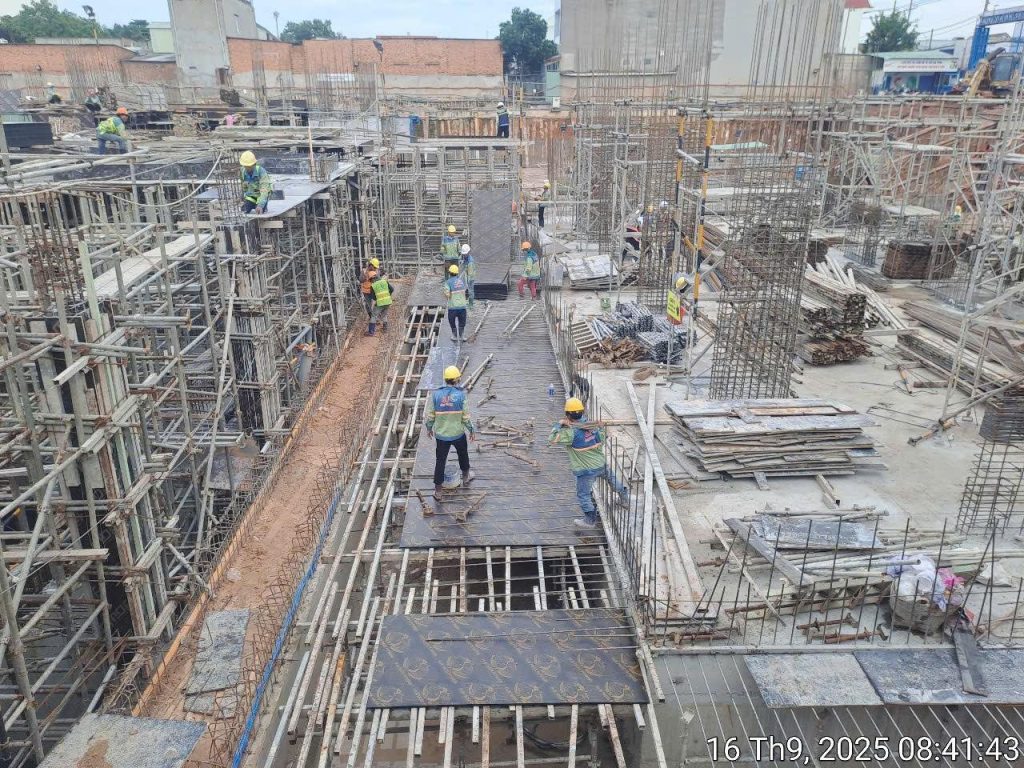 Tháng 09/2025